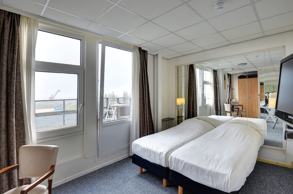 Eemshotel デルフセイル エクステリア 写真